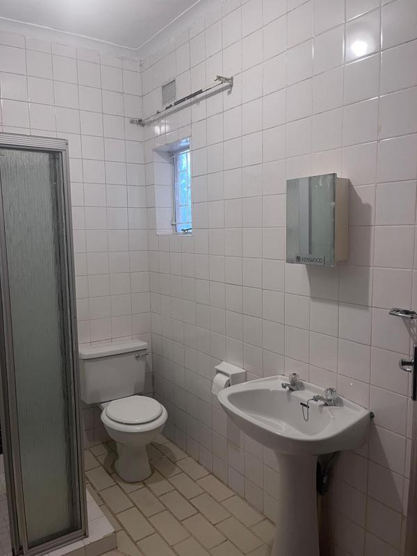 To Let 4 Bedroom Property for Rent in Riviera Park North West
